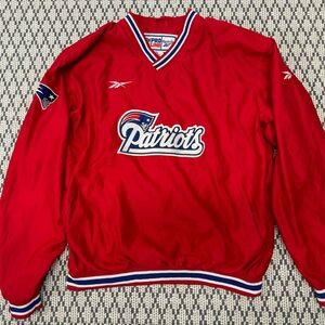 Vintage Reebok Pro-Line NEW ENGLAND PATRIOTS (M) V-Neck Pull-Over Jacket RED